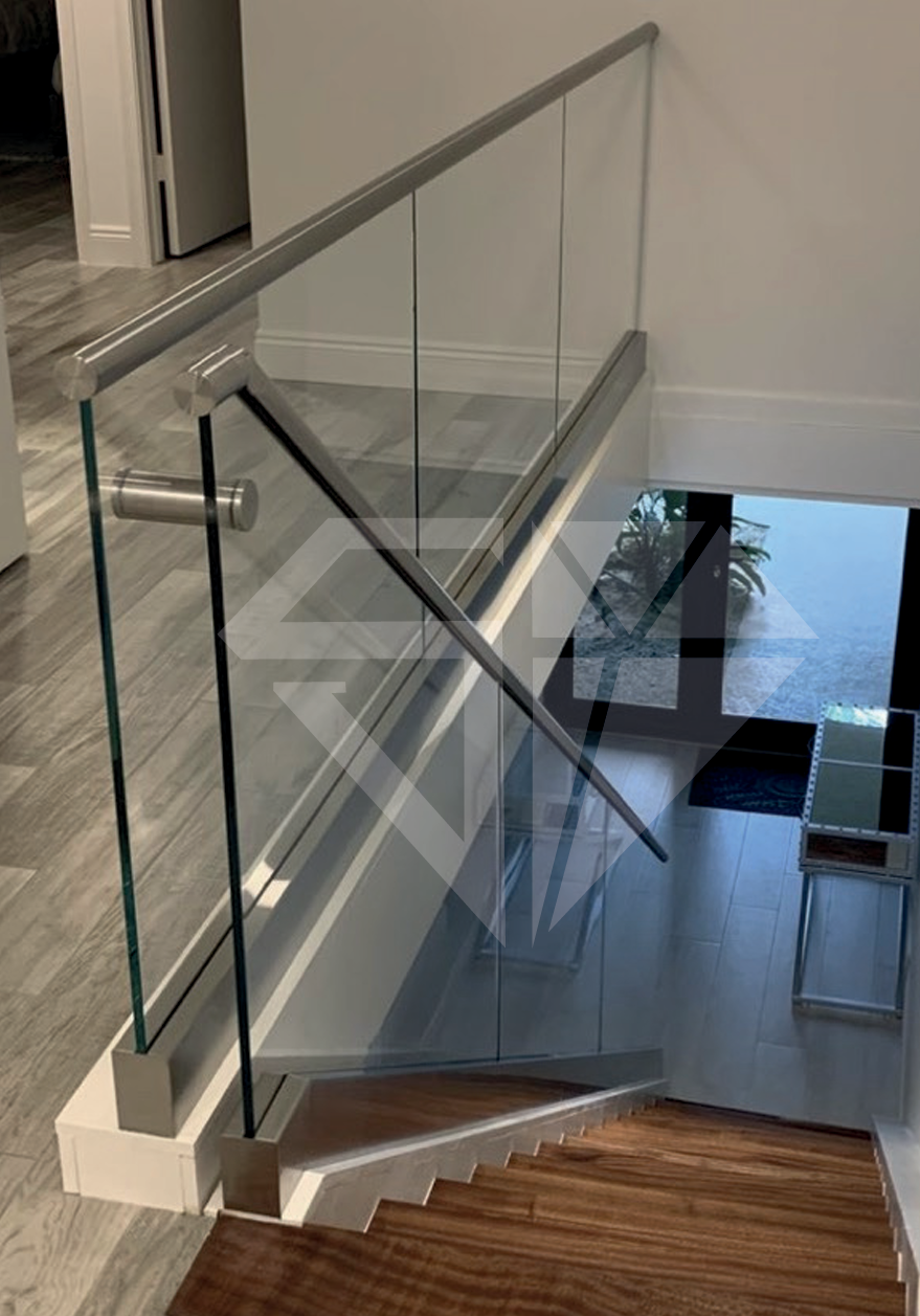 Balustradă — Model 8 — Balustrade la comandă, Sticlă & Piatră